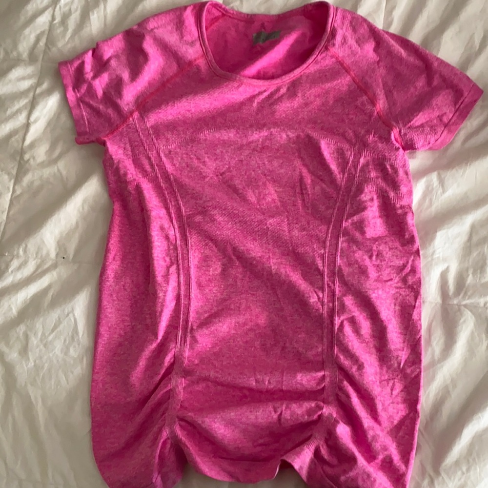 Athleta shirt